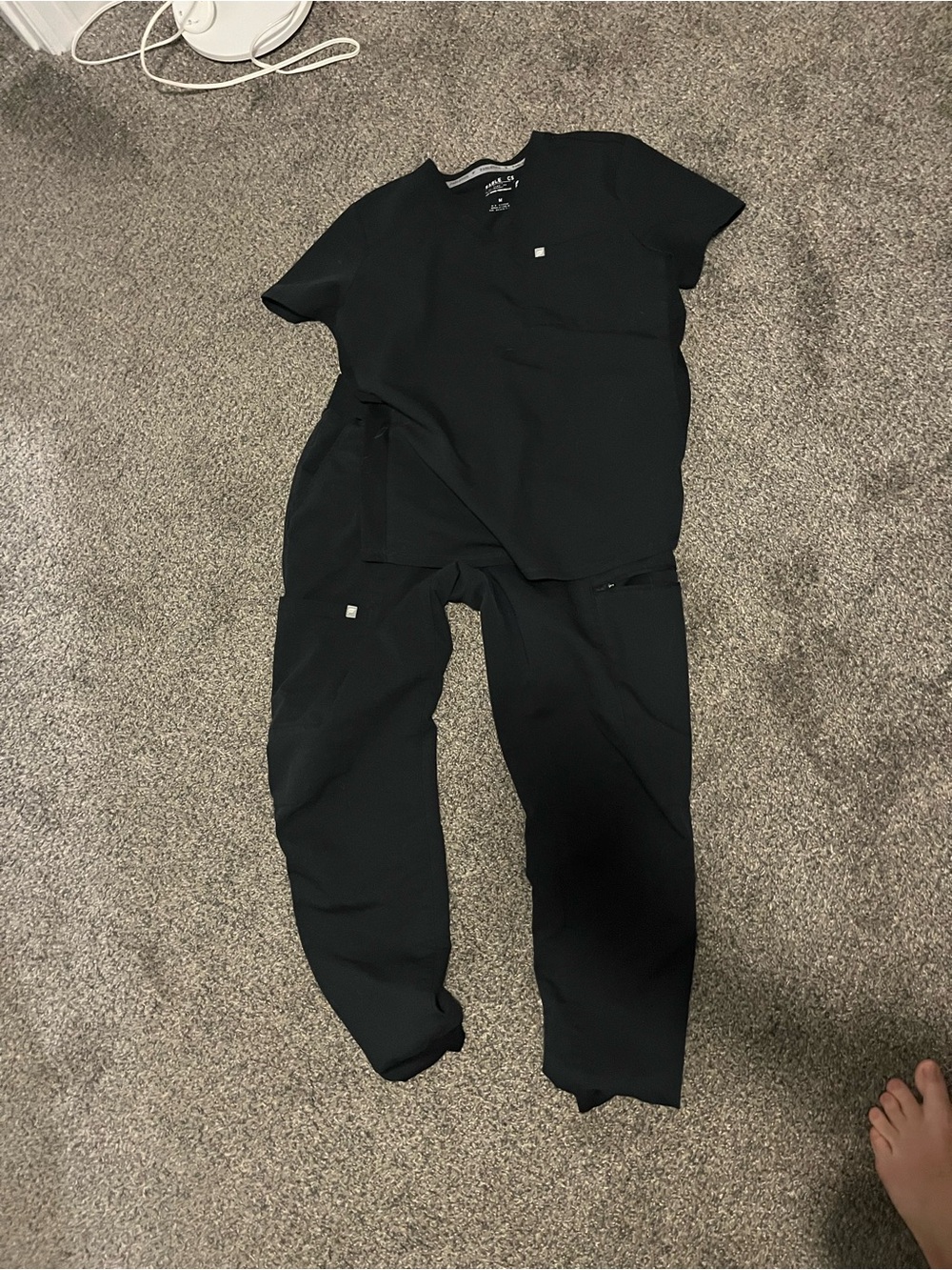 Fabletics Black Women's scrub Top M and joggers L